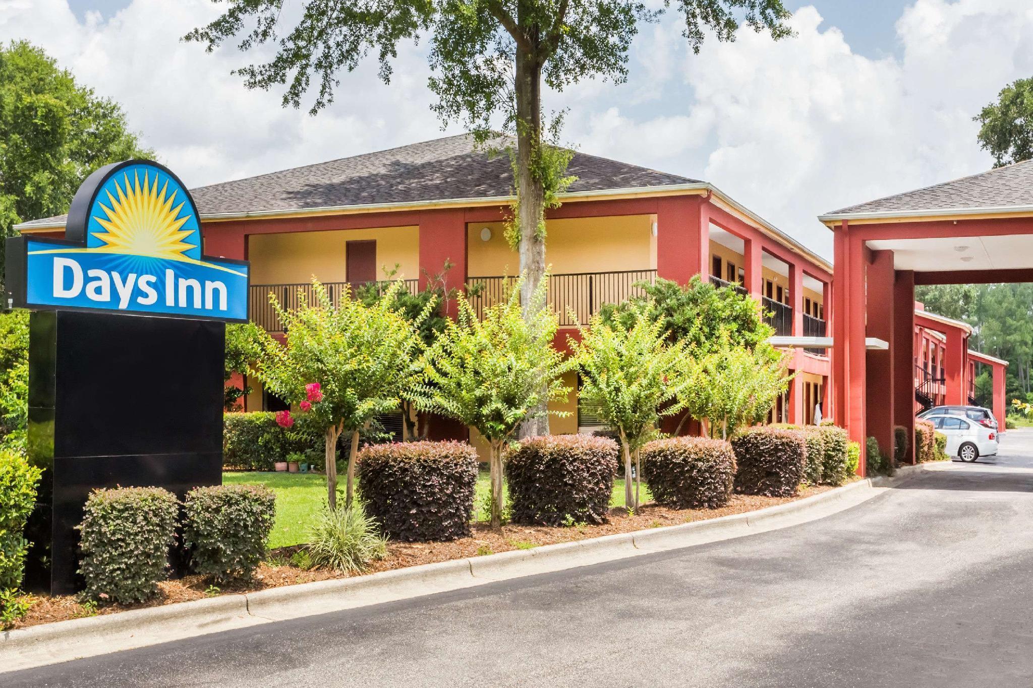Days Inn By Wyndham Pensacola I-10 Ferry Pass Esterno foto