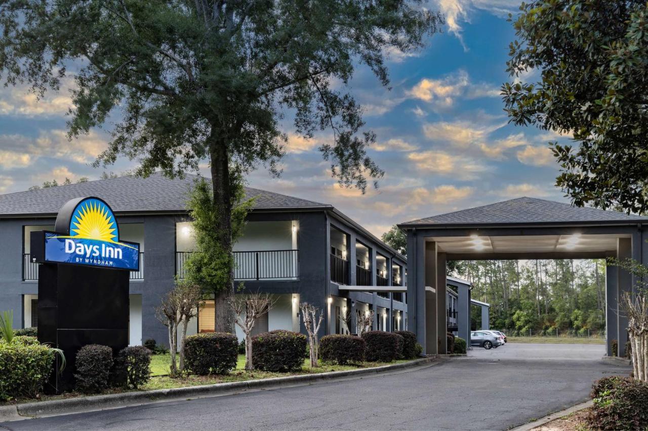 Days Inn By Wyndham Pensacola I-10 Ferry Pass Esterno foto